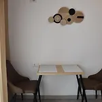 Cozy Near New Bazaar With Free Parking Apartment *