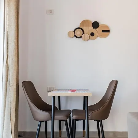 Cozy Near New Bazaar With Free Parking * Tirana