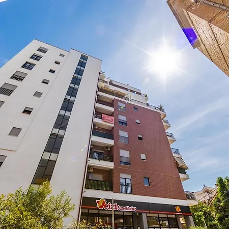 Cozy Near New Bazaar With Free Parking