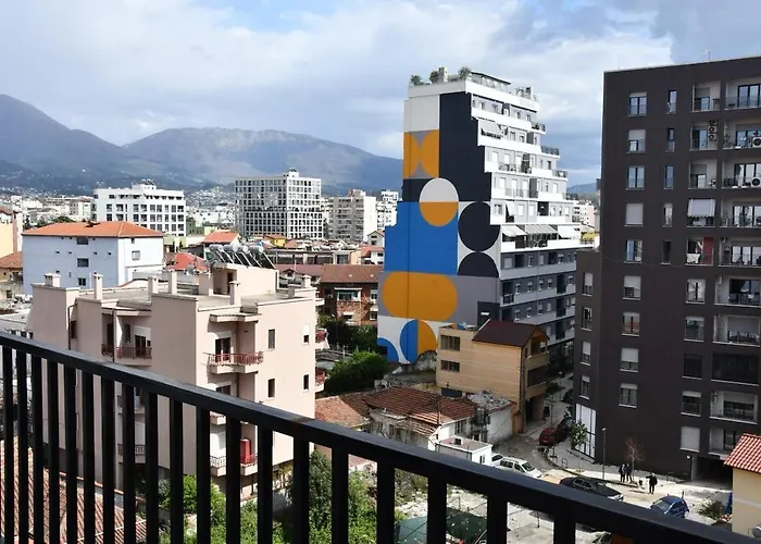 Apartamento Cozy Near New Bazaar Tirana
