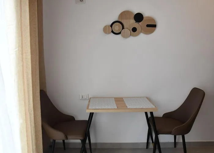 Cozy Near New Bazaar Apartamento *