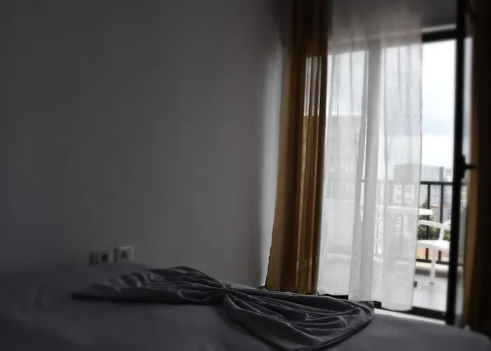 Apartment Cozy Near New Bazaar